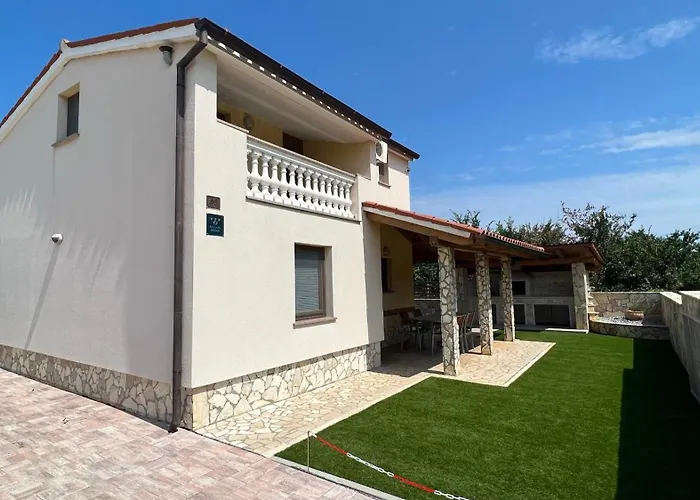 House Holiday home Liznjan